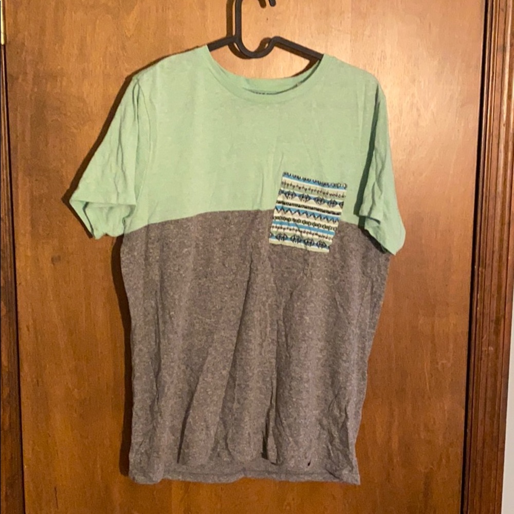 Men’s pocket shirt